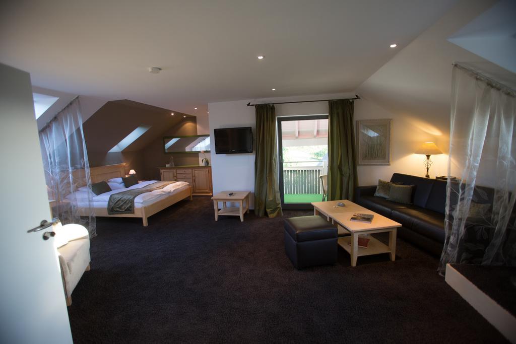Hotel Heiligenstein Baden-Baden Buitenkant foto